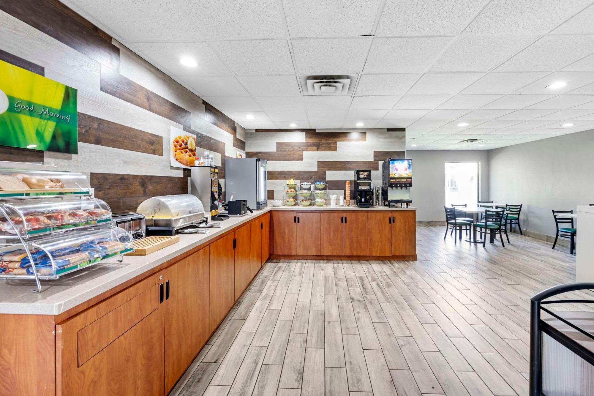 Quality Inn Clarksville - Exit 11 Kültér fotó
